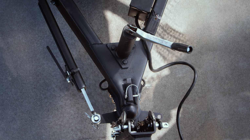 Trailer Anti Sway Control System Rated up to 10,000 lbs Solid Steel Black Powder Coat B501