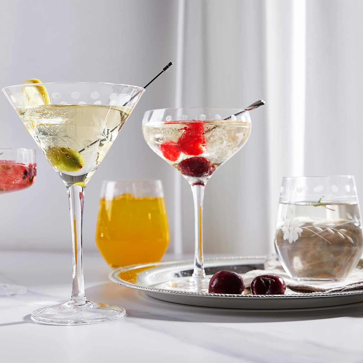 9.6 oz Martini Glasses Set of 4 D391651