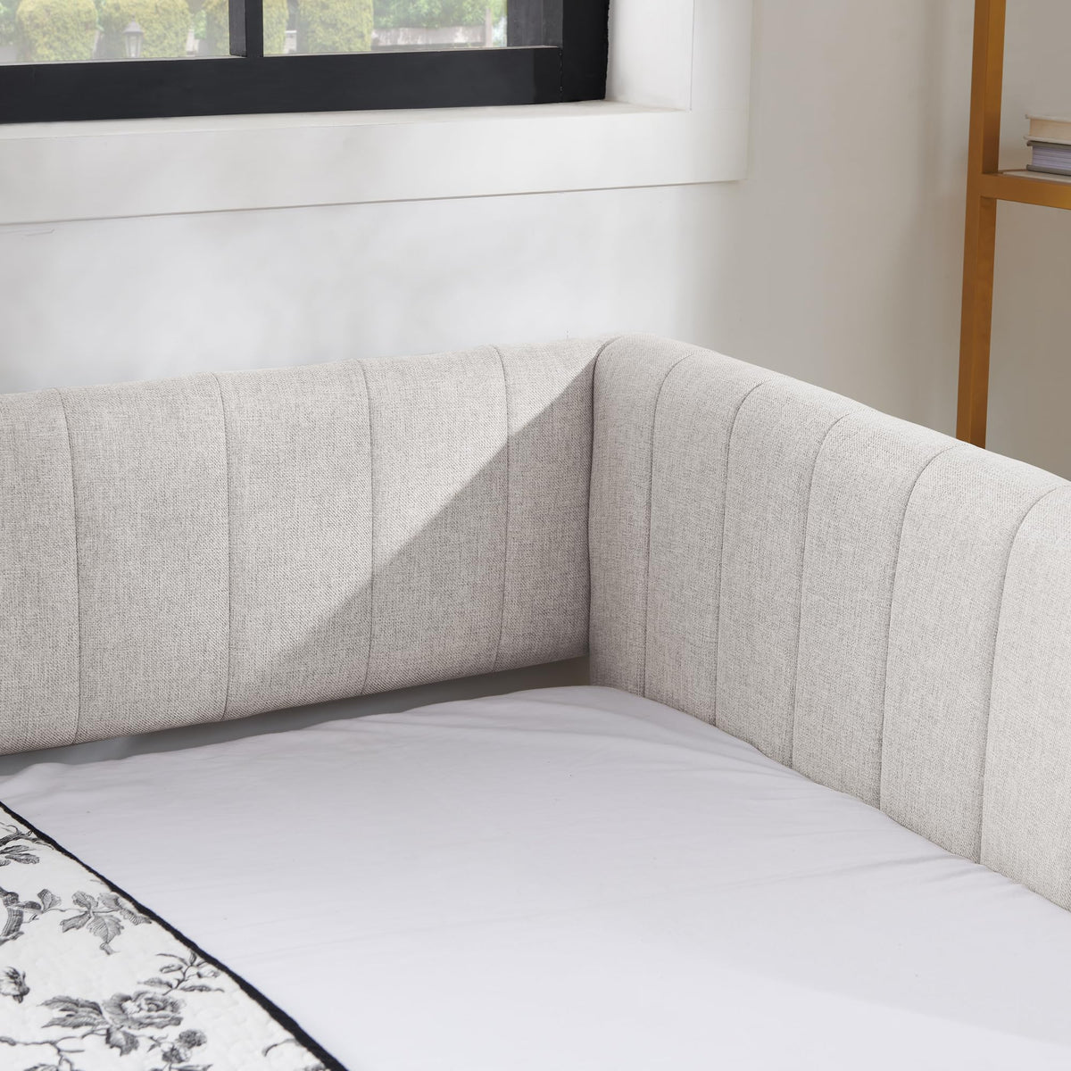 Beige Linen Twin Size Upholstered Daybed with Trundle and Headboard G68454