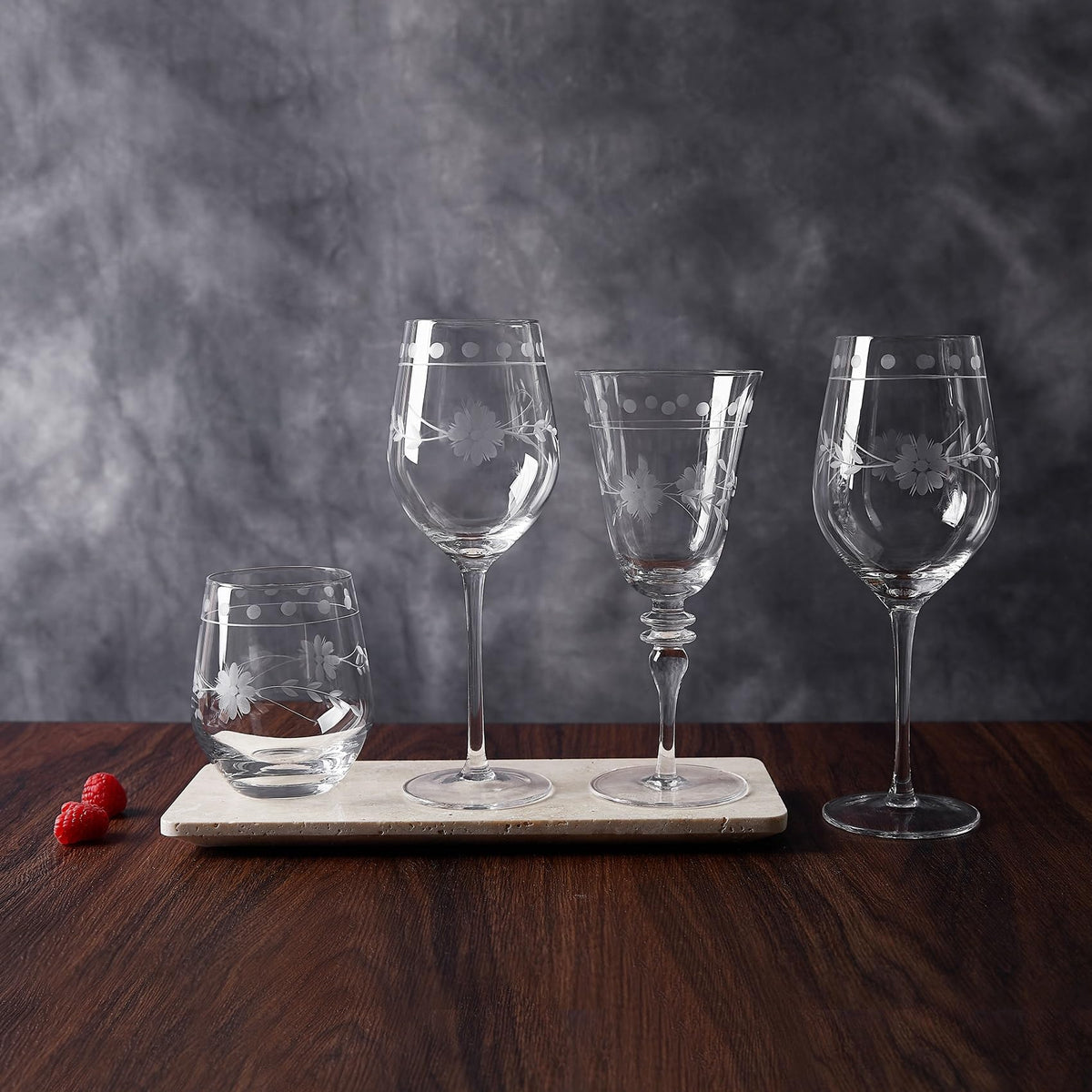 9.6 oz Martini Glasses Set of 4 D391651
