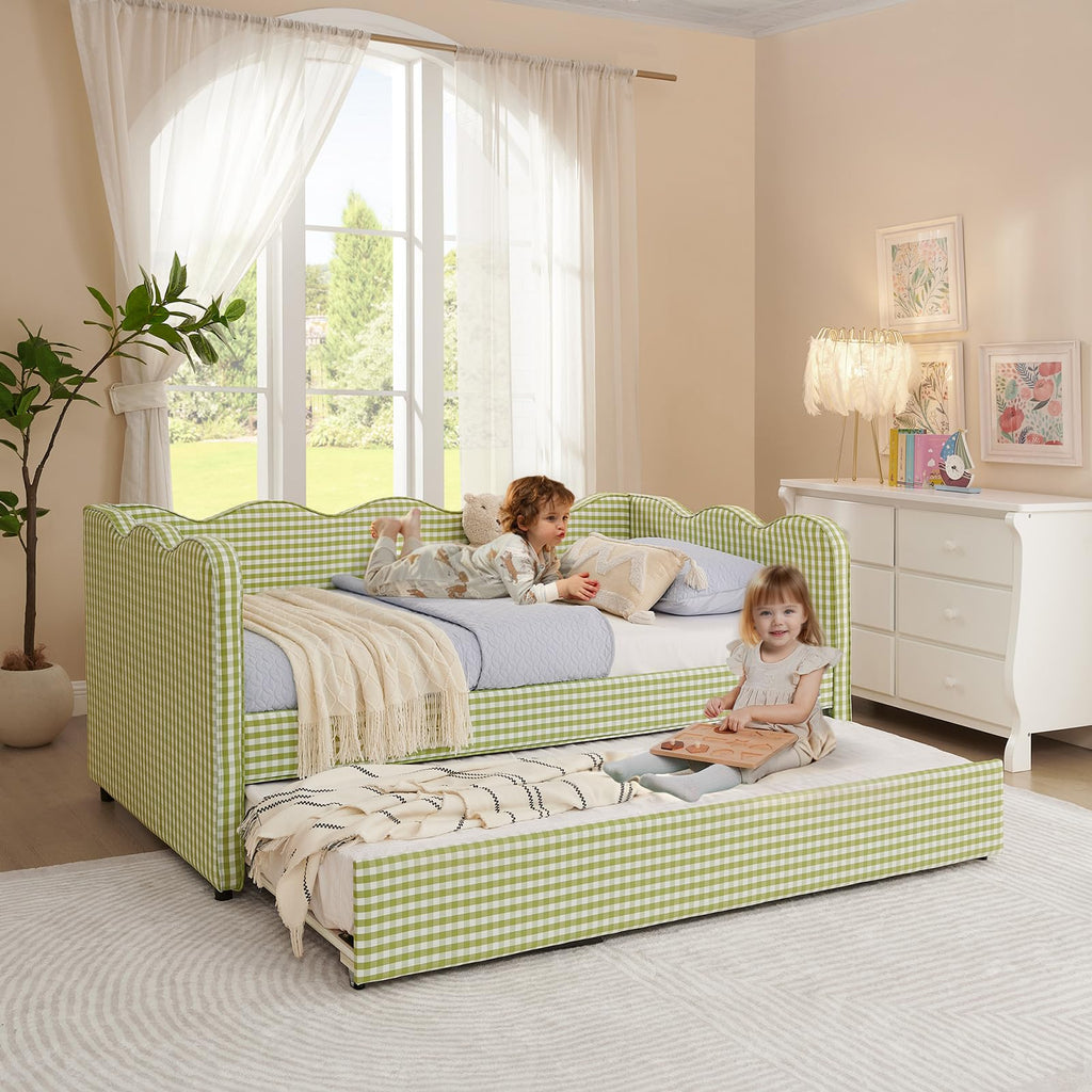 81-inch Twin to King Size Gingham Linen Upholstered Daybed with USB Charging Ports T103605